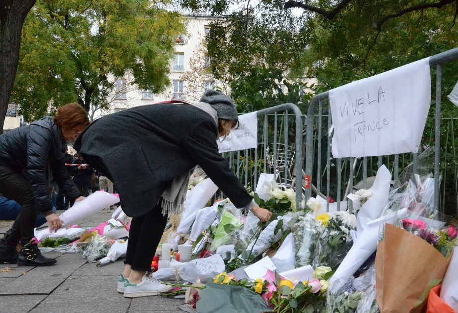 Parisdə terror aktları nəticəsində ölənlərin sayı 132-yə çatıb VİDEO
