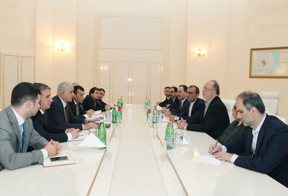 Azerbaijan`s Minister of Economy and Industry meets Governor of Iranian Gilan province
