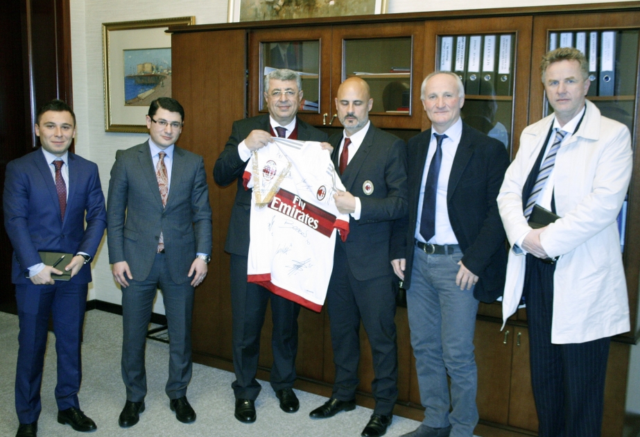 Bakıda “Milan” Futbol Akademiyası məktəbinin açılması üçün lazımi şərait yaradılacaq
