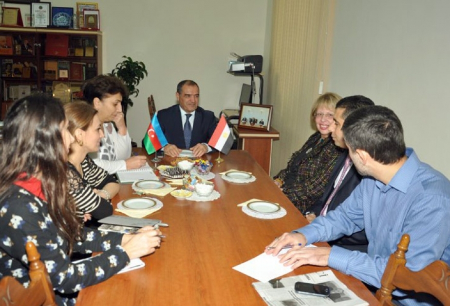 سفيرة مصر الجديدة لدى اذربيجان تزور المكتبة الوطنية