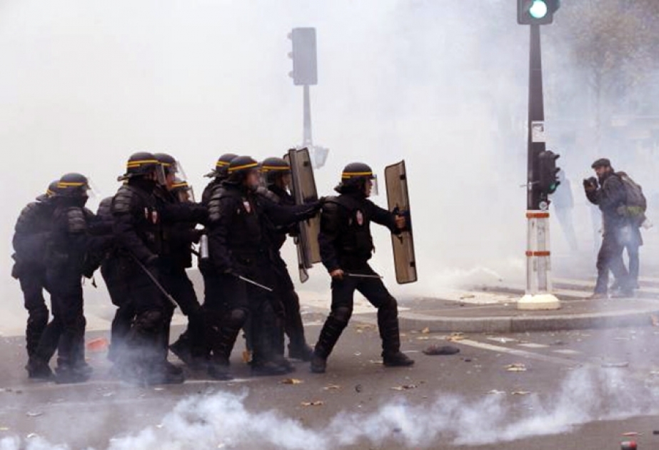 Paris COP21: nümayişçilərlə polis arasında qarşıdurma olub VİDEO