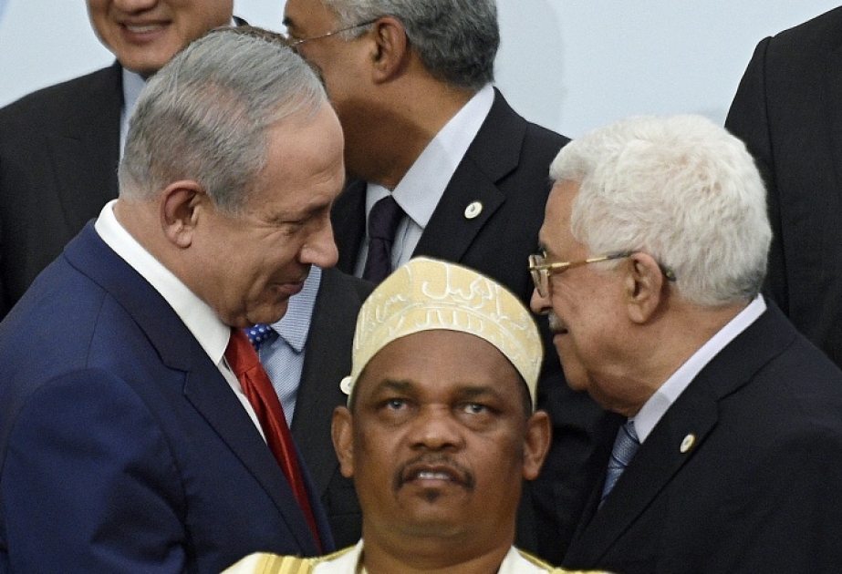 Mahmud Abbas və Binyamin Netanyahu beş ildə ilk dəfə bir-birinin əlini sıxıb