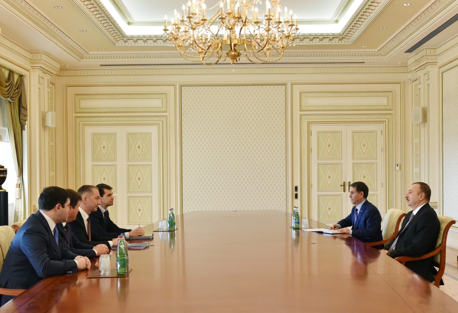 Aserbaidschans Präsident Ilham Aliyev hat eine Delegation um den Leiter des Präsidialamtes der Ukraine empfangen VIDEO