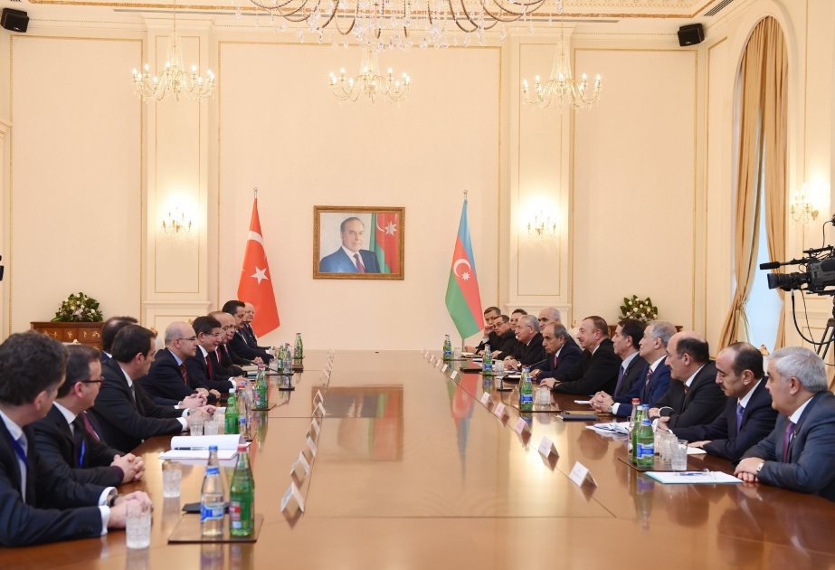 Treffen des aserbaidschanischen Präsidenten und türkischen Premierministers im erweiterten Format VIDEO