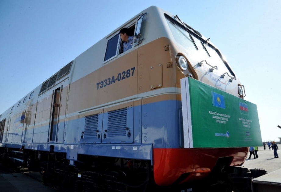 第三列跨里海铁路集装箱专车抵达阿塞拜疆