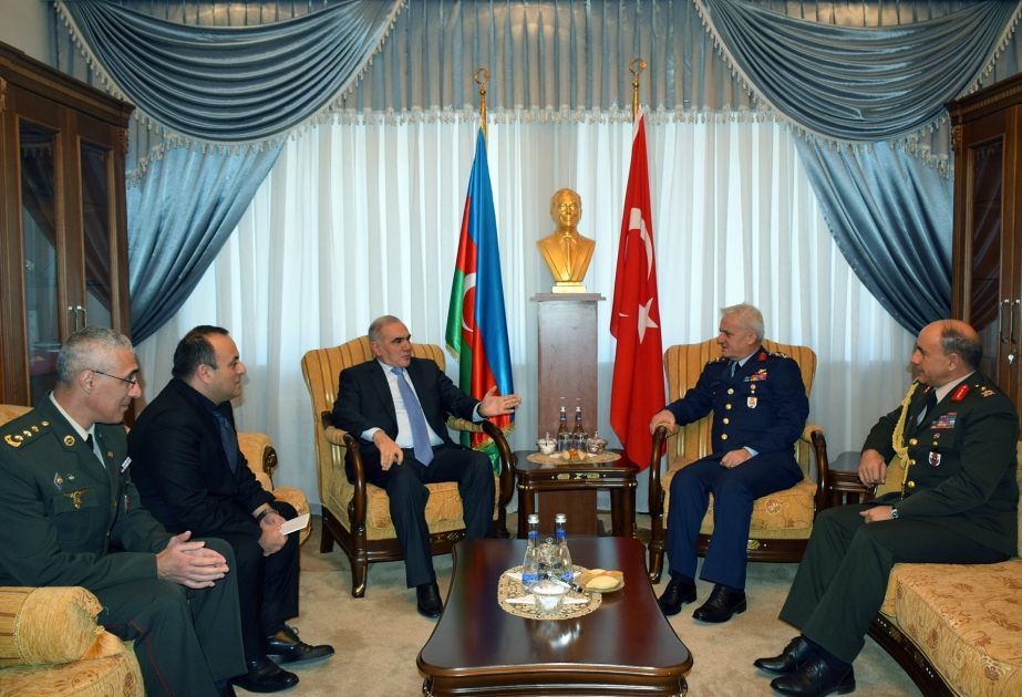 Aserbaidschan und Türkei besprechen Zusammenarbeit im Bereich Verteidigungsindustrie