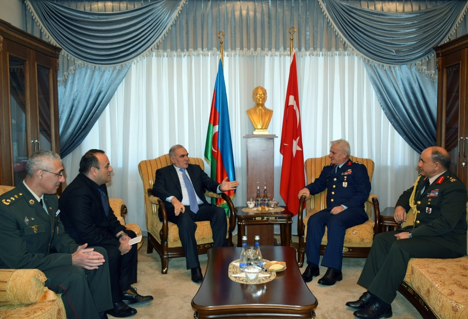 Обсуждены перспективы сотрудничества Азербайджана и Турции в сфере оборонной промышленности