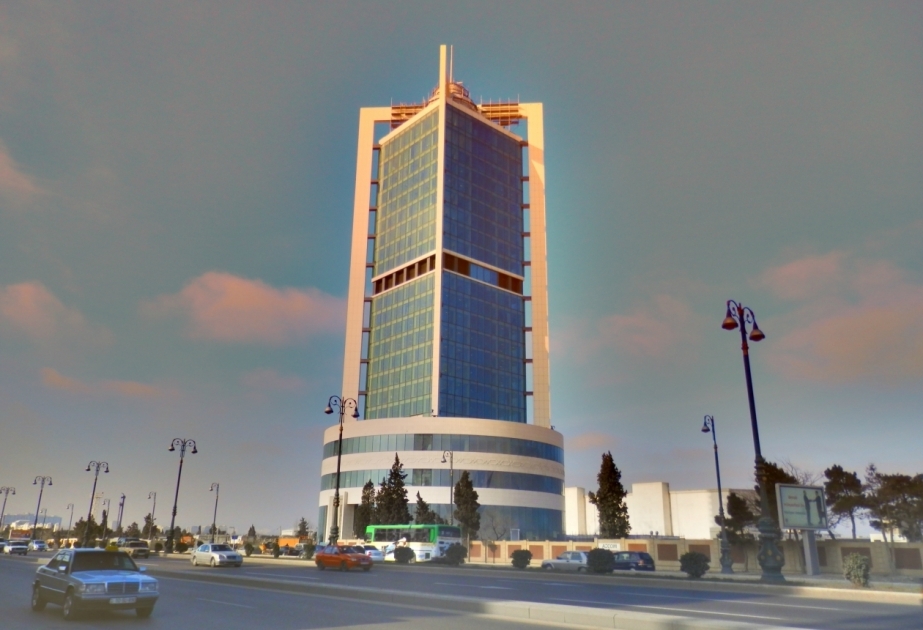 إقرار ميزانية صندوق النفط الحكومي الأذربيجاني لعام 2016م