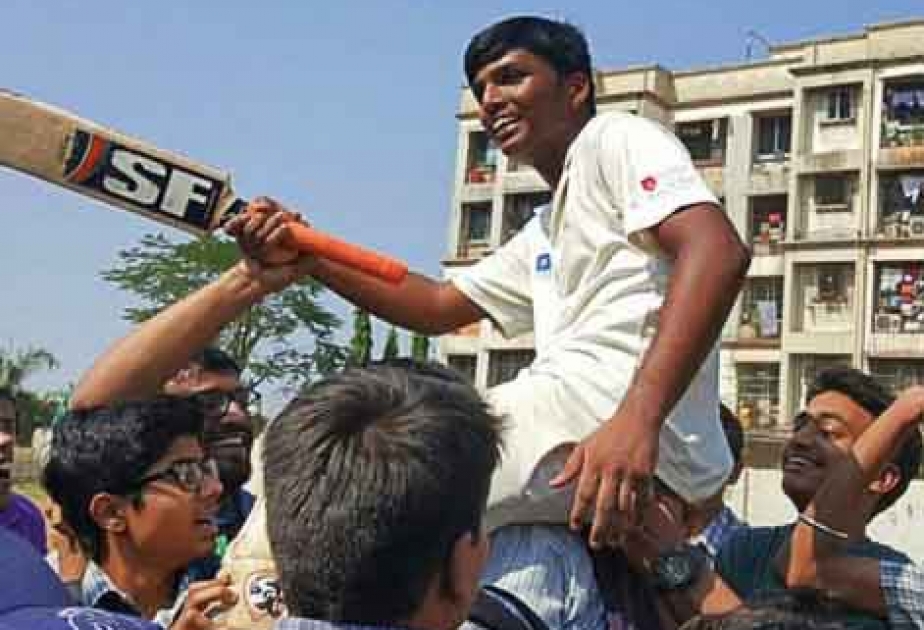Indischer Schuljunge bricht mehr als hundert Jahre alten Rekord im Cricket