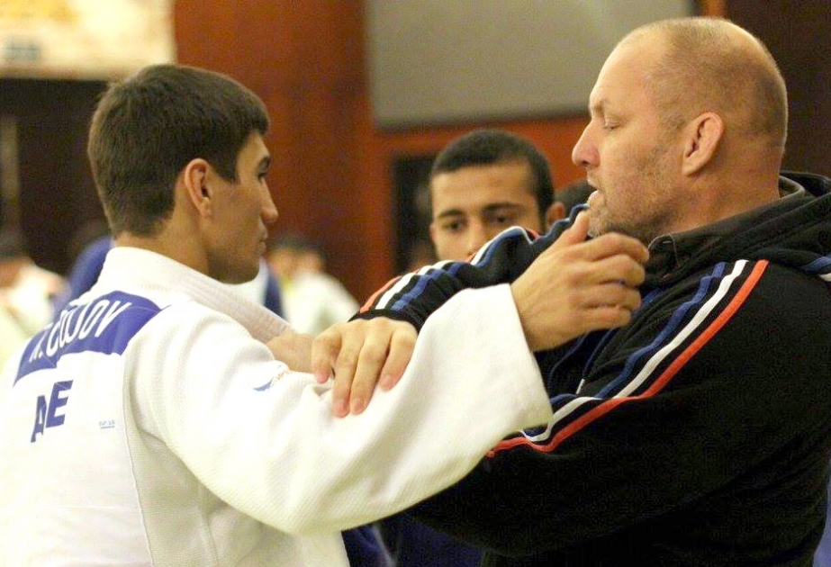 L’équipe d’Azerbaïdjan de judo continue sa séance d’entraînement au Brésil