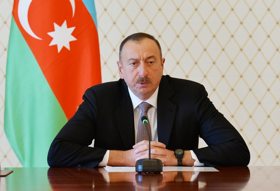 الرئيس الأذربيجاني يحذر صانعي عوائق أمام الإنشاء والبناء