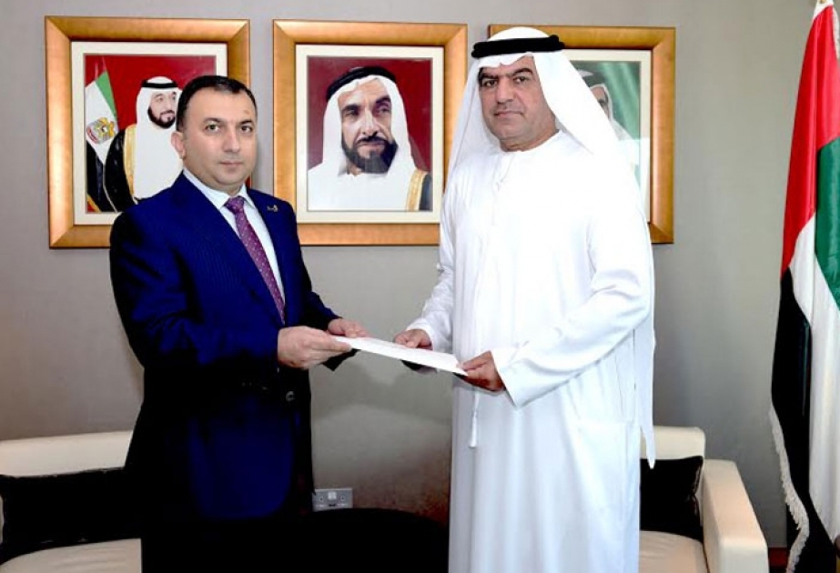 السفير الأذربيجاني بالإمارات يقدم أوراق اعتماده