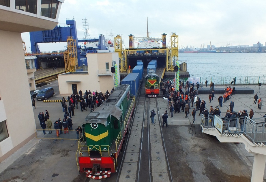 乌克兰-格鲁吉亚-阿塞拜疆-哈萨克斯坦集装箱专列车抵达格鲁吉亚