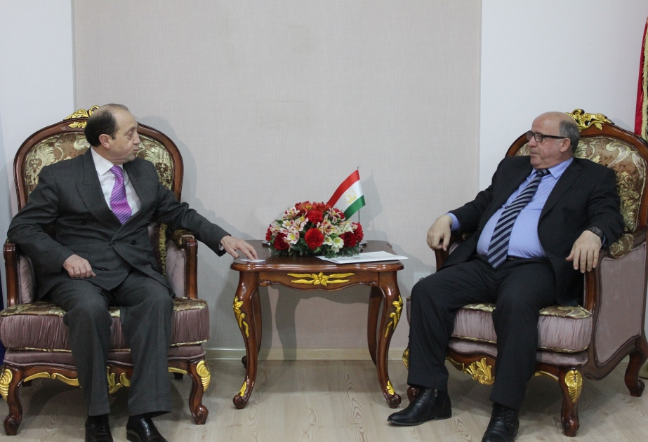 阿塞拜疆与塔吉克斯坦探讨两国海关领域合作