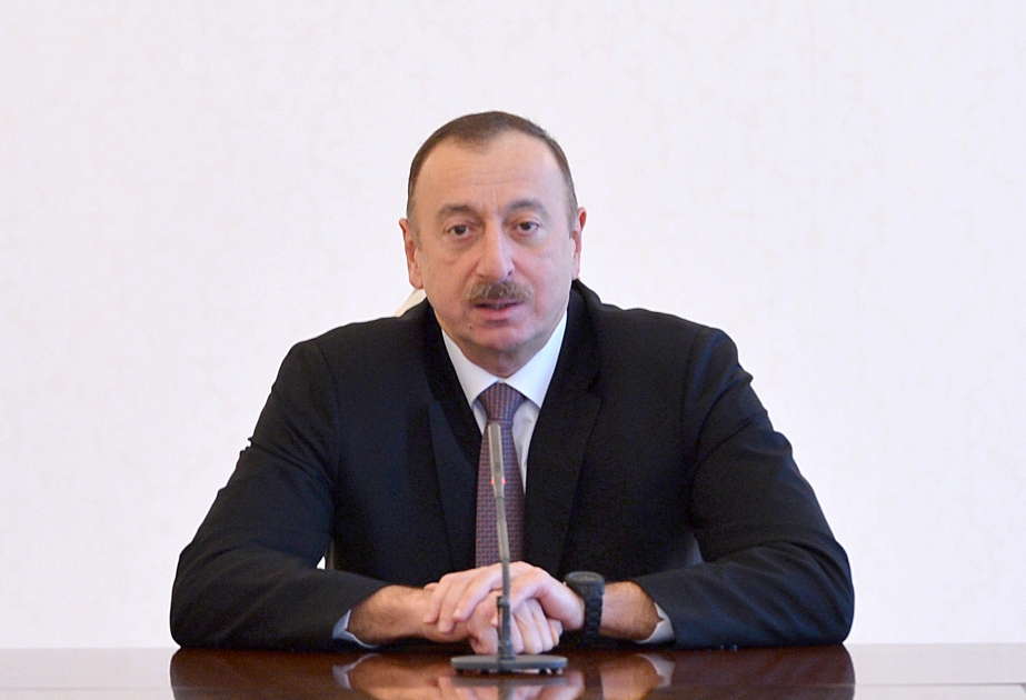 Президент Азербайджана Ильхам Алиев встретился с группой молодежи страны