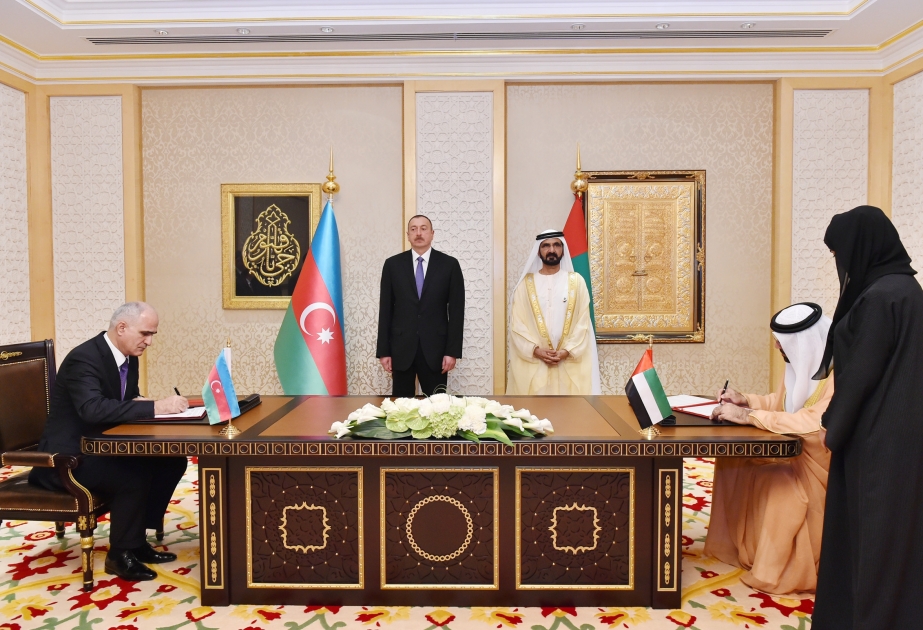 مراسم توقيع وثائق بين أذربيجان والإمارات العربية المتحدة