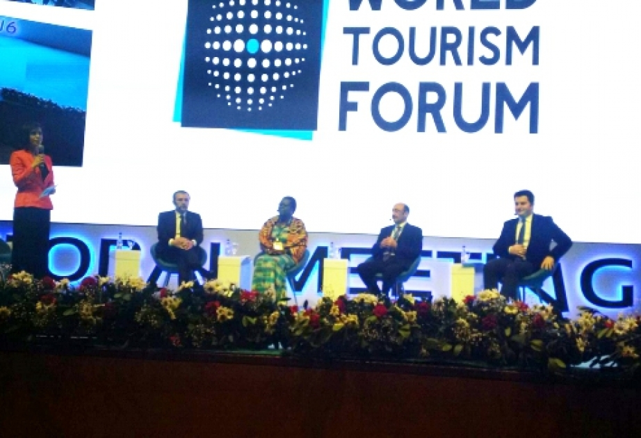Mədəniyyət və turizm naziri İstanbulda keçirilən Dünya Turizm Forumunda iştirak edir