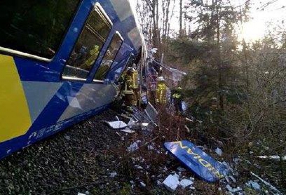 В Германии столкнулись два пассажирских поезда ВИДЕО