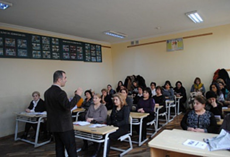 Nəzarətçi-müəllimlər üçün seminarlar təşkil edilib