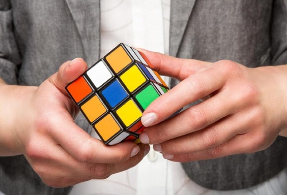 Новый рекорд: кубик Рубика удалось собрать менее чем за секунду