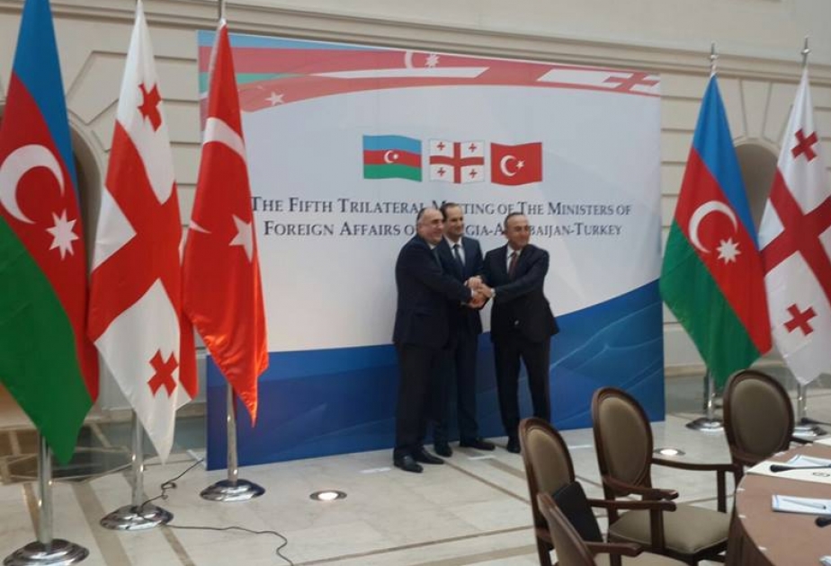 В Тбилиси проходит трехсторонняя встреча министров иностранных дел Азербайджана, Турции и Грузии ВИДЕО