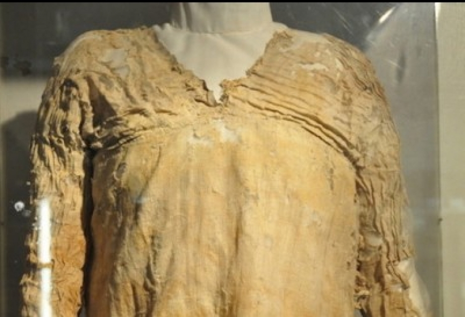 Ученые определили возраст самого древнего в мире платья