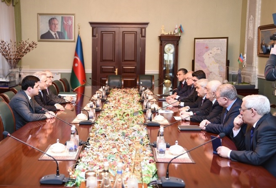 أذربيجان توقع اتفاقية حول مجموعة أخرى لحقولها النفطية