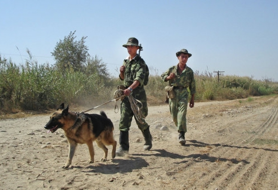 Əfqanıstandan Tacikistana keçən qaçaqmalçılar iki nəfəri öldürüb, bir nəfəri girov götürüblər