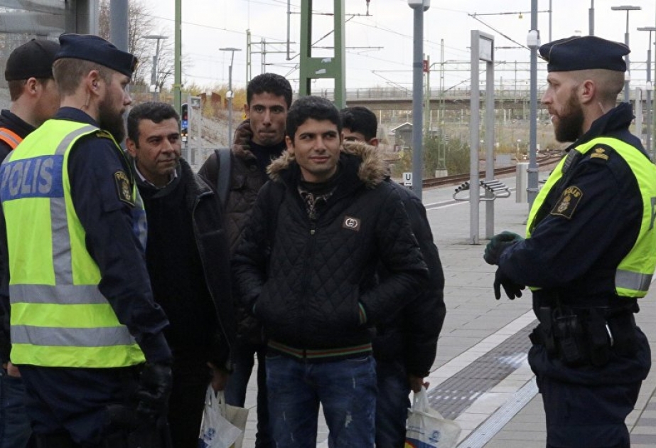 Полиция Швеции готовится начать депортацию десятков тысяч беженцев