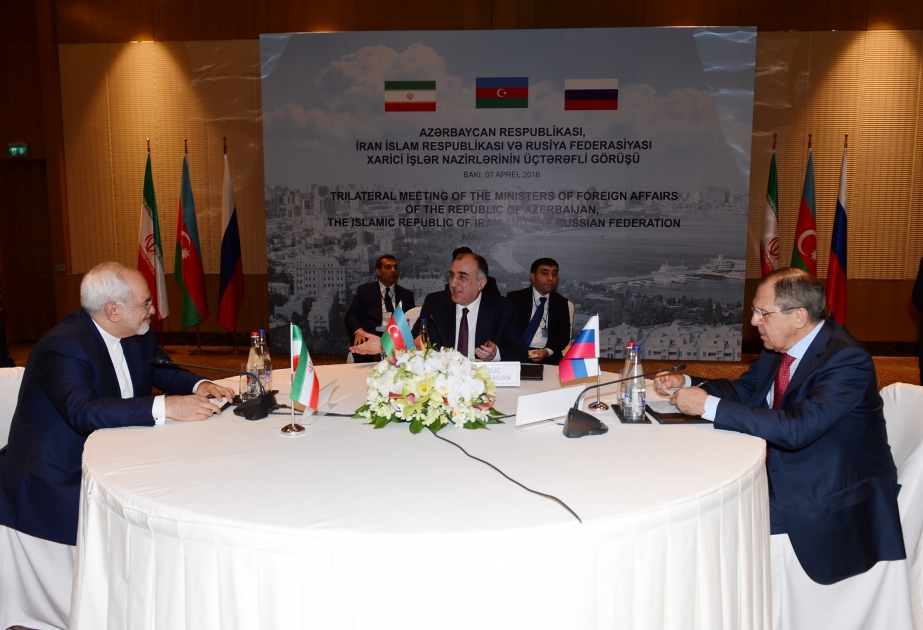 اجتماع ثلاثي لوزراء الخارجية الأذربيجاني والإيراني والروسي في باكو