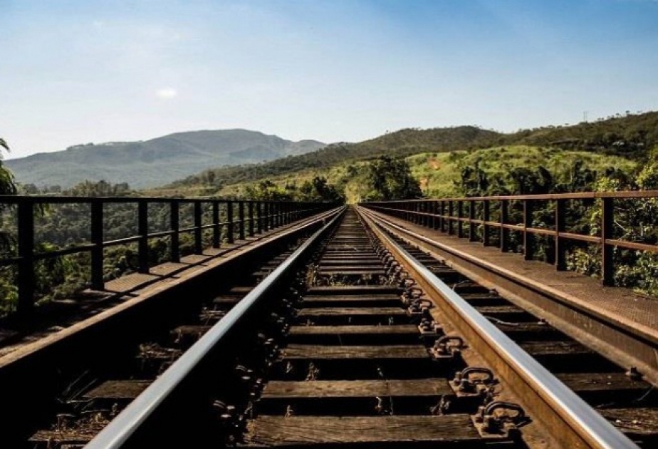4月20日连接阿塞拜疆和伊朗铁路的桥梁将进行奠基