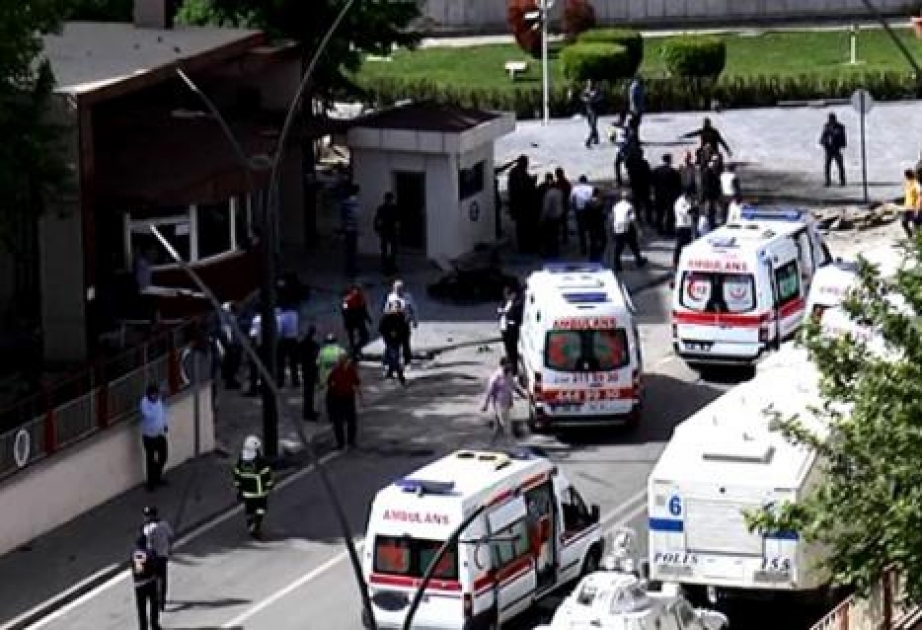 Türkiyədə törədilən partlayış nəticəsində 2 polis şəhid olub, 22 nəfər yaralanıb