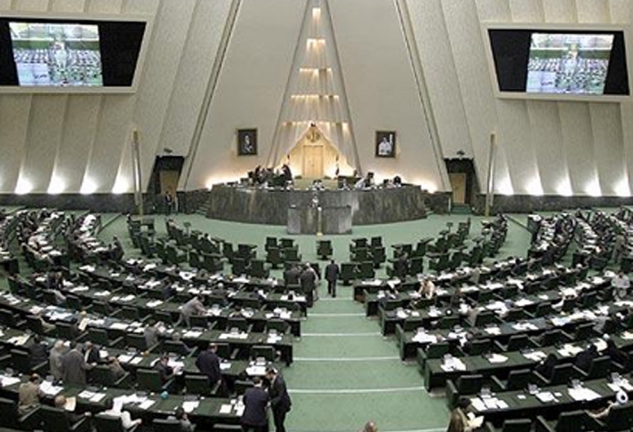 İran parlamentində ilk dəfə olaraq qadınların sayı din xadimlərinin sayını üstələyib