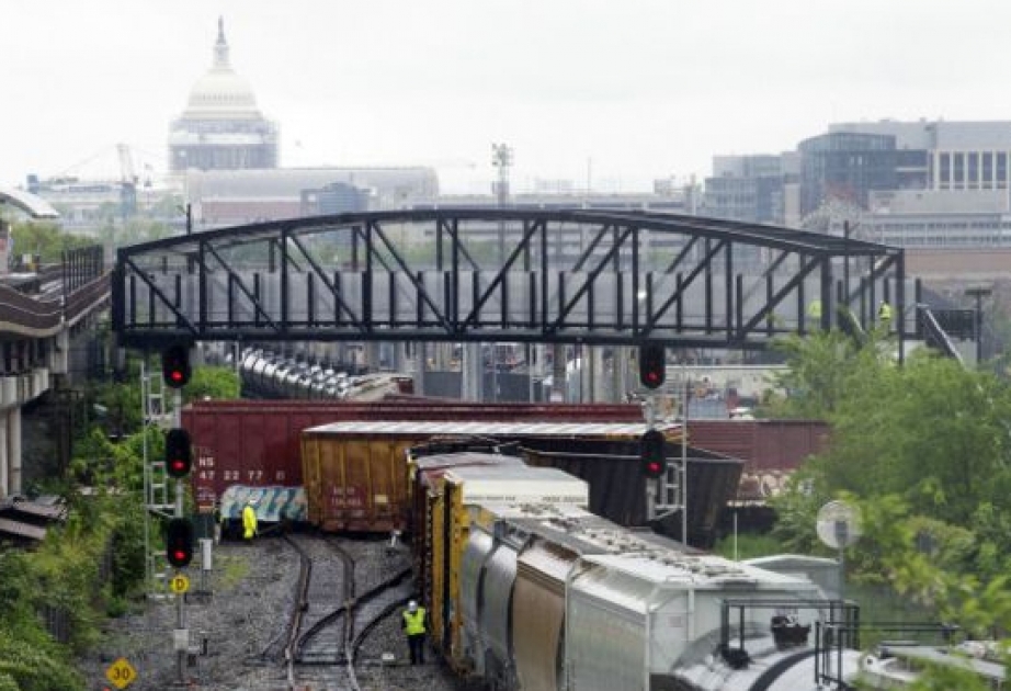 Washington DC chemical leak after CSX freight train derails