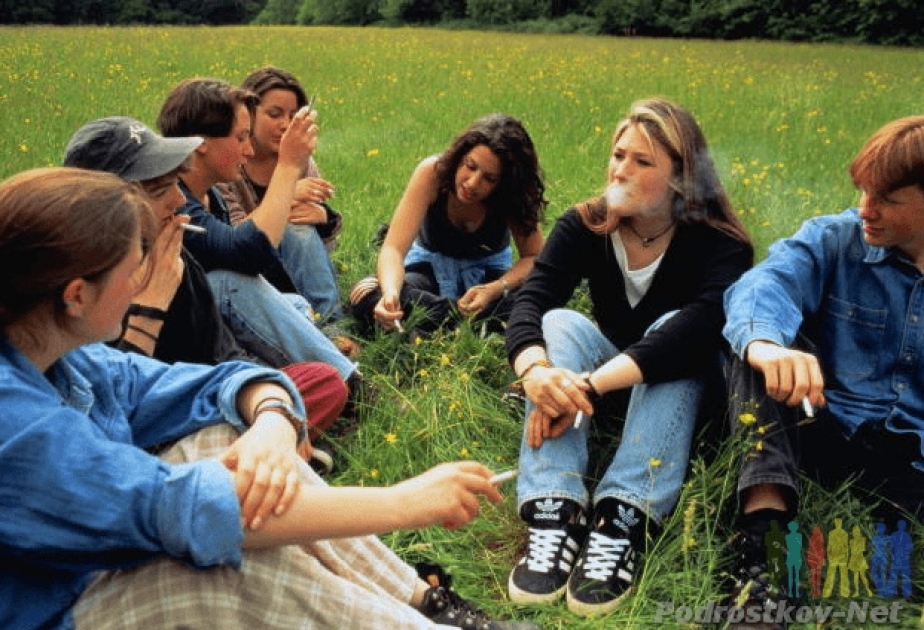 Курящие подростки глупее некурящих