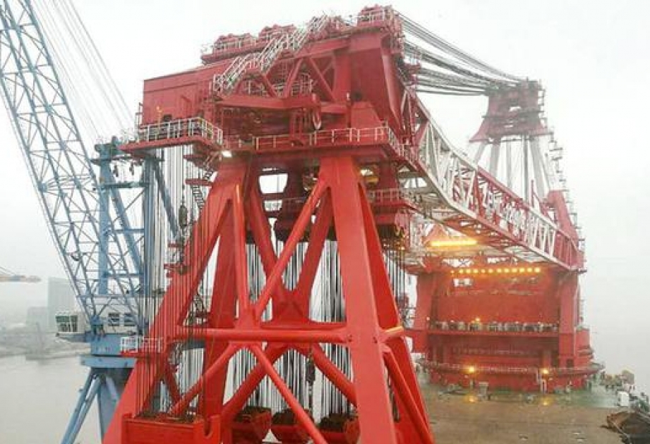 ZPMC delivered the world’s largest floating crane vessel