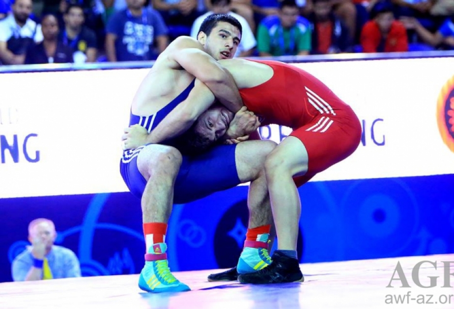 Junior Azerbaijani wrestlers claim two medals in Romania