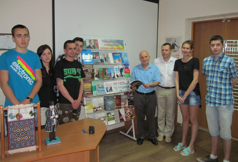 Украинские студенты изучают этнографию Азербайджана