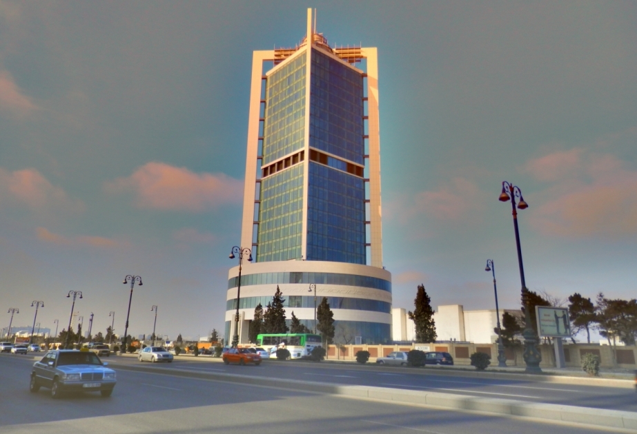 Neft Fondunda Azərbaycan və Macarıstan arasında qarşılıqlı investisiya imkanları müzakirə olunub