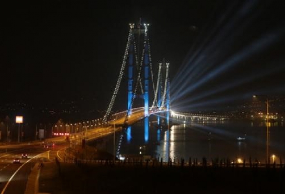 Viertlängste Hängebrücke der Welt eröffnet