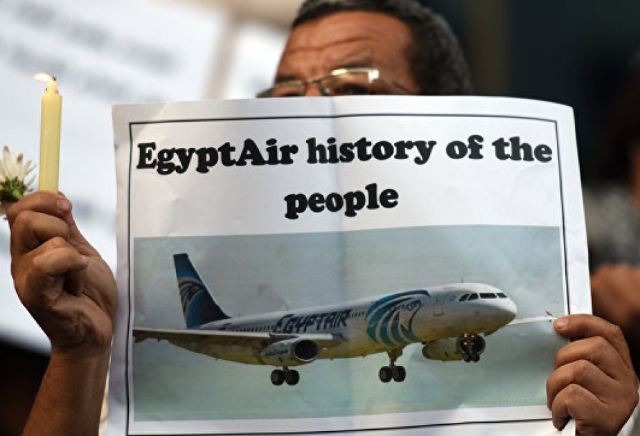 “EgyptAir”: A320 təyyarəsinin pilotu qəzadan öncə yanğını söndürməyə çalışıb