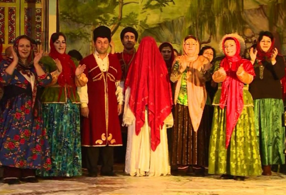 Qusar Dövlət Ləzgi Dram Teatrının açıq havada təqdim etdiyi tamaşalar maraqla qarşılanıb