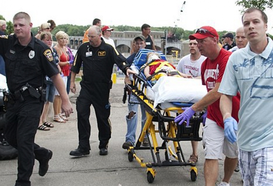 مقتل 4 أشخاص في حادث اصطدام بين حافلة فريق كرة القدم وسيارة في أمريكا