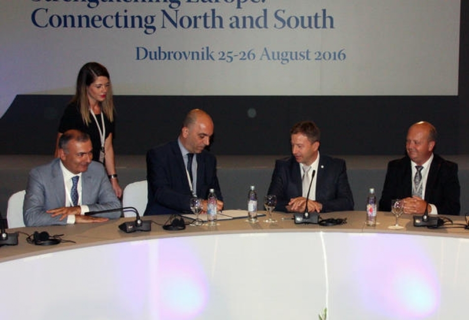 La SOCAR et quatre pays européens signent un mémorandum d’accord sur le gazoduc Ionien-Adriatique