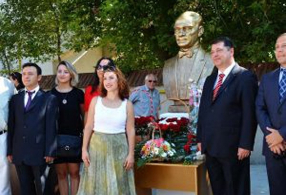 Бюст Мустафы Кемаля Ататюрка открыли в Гагаузии