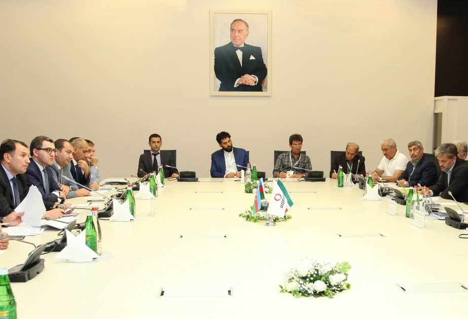 Baku hosts Azerbaijan-Iran business meeting