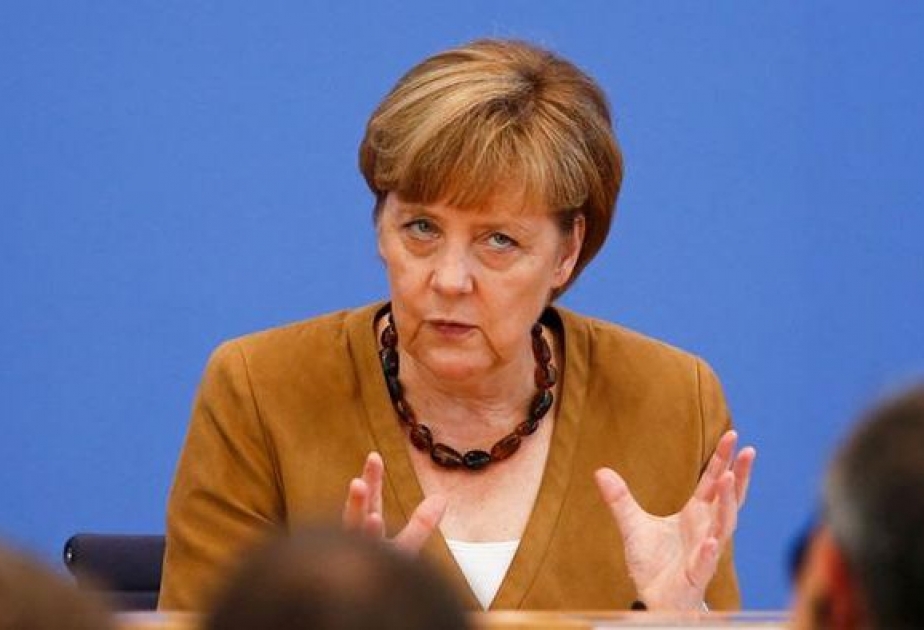 Рейтинг Меркель упал до 5-летнего минимума