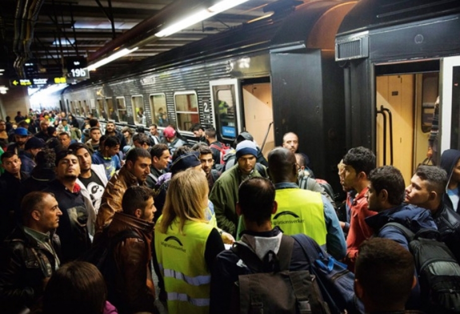 Все меньше шведов хотят принимать у себя в стране беженцев
