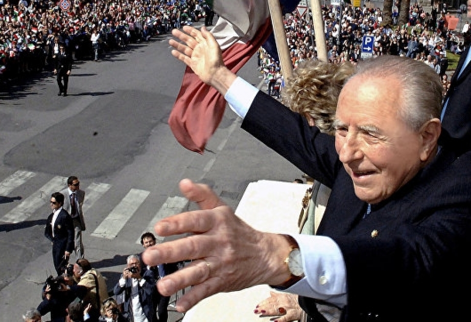 Former Italian president dies at age of 95