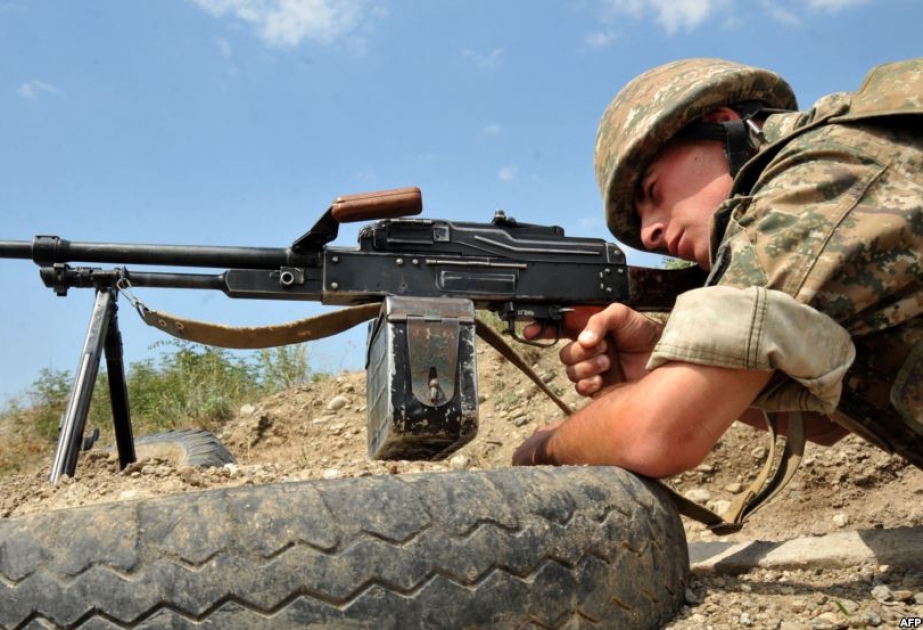 Armenische bewaffnete Einheiten nehmen aserbaidschanische Stellungen unter Feuer
